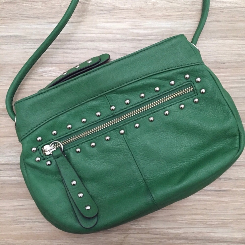 B. Makowsky Leather Crossbody Bag